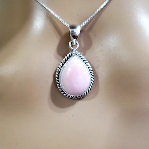 Pink Conch Shell Pendant Necklace/Conch Shell Pendant/925 Sterling Pendant Necklace/Teardrop Pink Conch Shell Pendant/Conch Shell/LL59