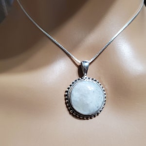 Rainbow Moonstone Pendant Necklace/Moonstone Pendant/Sterling Silver/Round Moonstone Pendant/Moonstone Necklace/Everyday Jewelry/Gift
