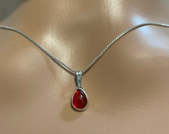 Carnelian Pendant Necklace/Dainty Carnelian Pendant/Small Red Carnelian Pendant/Tiny Carnelian Pendant/Dainty Teardrop Carnelian Necklace