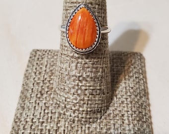 Anillo de ostra espinosa naranja de plata de ley/Anillo de ostra espinosa/Anillo en forma de lágrima/Joyas de ostra espinosa/Regalo para ella