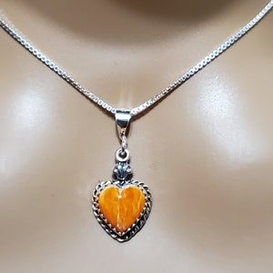Heart Spiny Oyster Necklace /Orange Spiny Oyster Pendant/Heart Pendant/Sterling Silver Necklace/Valentines Gift/Heart Necklace/Gift For Her