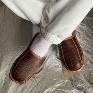Chinelos de couro masculino feitos à mão, sandálias, chinelos, preto, couro genuíno, alta qualidade