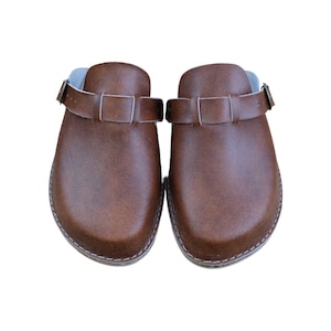 Sandálias de couro marrom vintage confortáveis slip-ons para homens chinelos de couro masculinos