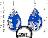 SANTA CLAUS - Wooden Teardrop Hook Earrings - Laser Cut - Snowflake Pattern