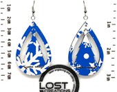CHRISTMAS TREE - Wooden Teardrop Hook Earrings - Laser Cut - Snowflake Pattern