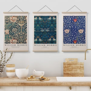 Poster da parete William Morris Hanger, Honeysuckle Birds, Medway, set da 3, con cornici in legno, 17"X26"