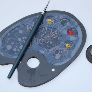 Artist’s Paint Palette with Silicone Insert | Non-Stick & Easy to Clean | 17 x 13 cm | Handmade by Pirnekel