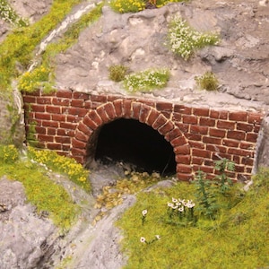 Brick Culvert HO Scale 1:87 – Miniature Stone Bridge for Dioramas, Railroads & Roads – Handcrafted Resin Model