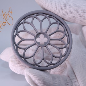 Round Gothic Church Window with Double Arch – HO Scale Miniature for Dollhouse, Diorama, Model Railway, Wargaming Terrain
