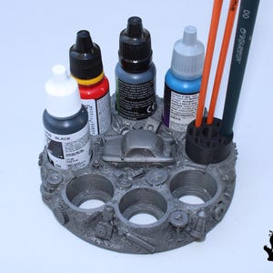 Miniature Paint Organizer 8 Paint Bottles– Handmade Resin Hobby Desk Workstation Setup for Miniature Painters