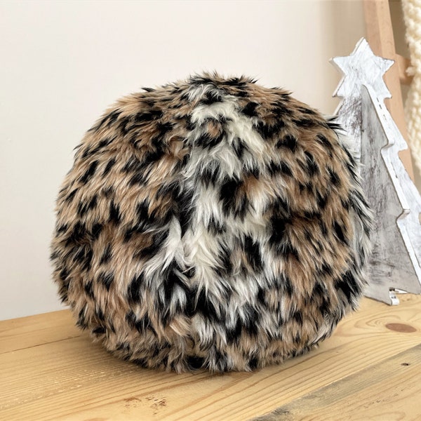 Leopard Boucle Sphere Ball Pillow, Puffy Round Ball Cushion, Cheetah Luxury Unique Pillow, Teddy Ball Pillow Case, Sphere Ball Pillow