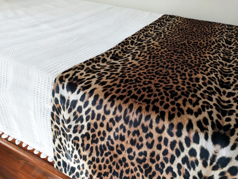 King,Queen Size, Leopard Velvet Bed Runner Set With Decorative Cheetah Pillow Cover-12x20 image 5