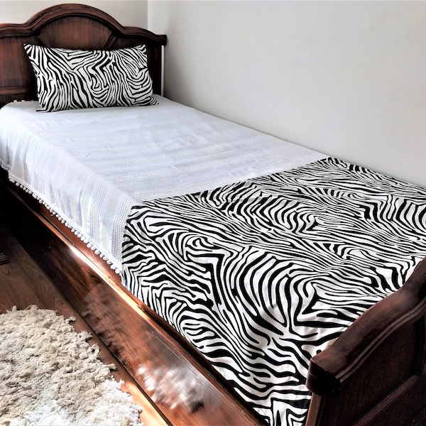 Zebra Print Bed Runner Set With Decorative Digital Print Pillow Cover 12x20