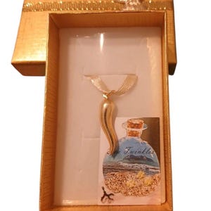Colgante de cuerno de plata de ley 925 con acabado dorado o plateado, colgante de cuerno, dije de cuerno, amuleto de la suerte