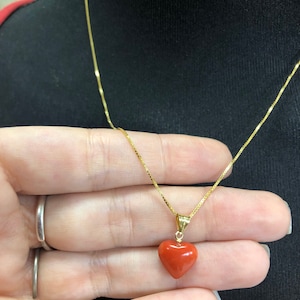 Roter Korallen Herzanhänger auf 18 Karat Gelbgold montiert, Herzanhänger, Korallenanhänger, roter Herzanhänger, Herzschmuck, Koralleherz,