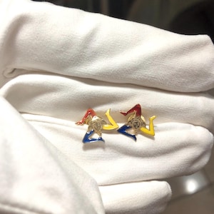 ÉPUISÉ, boucles d&#39;oreilles trinacria en argent 925, boucles d&#39;oreilles sicile, bijoux italiens, bijoux italiens, design sicilien, bijoux trinacria, boucles d&#39;oreilles lobe