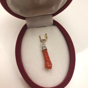 Mano Figa Pendente, Pendente Figa, Mano Portafortuna, Mano figa in corallo rosso, amuleto, rood koraal mano figa