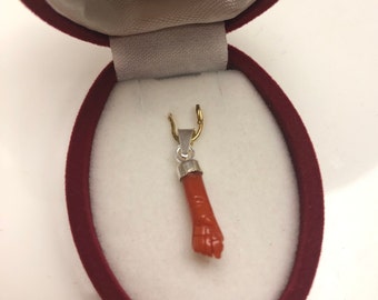 Mano Figa Pendente, Pendente Figa, Mano Portafortuna, Mano figa in corallo rosso, amuleto , red coral mano figa, Natural Coral , red coral