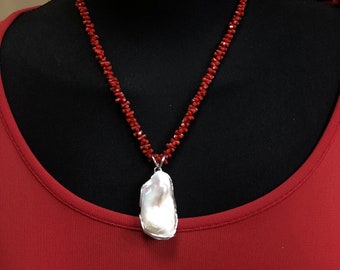Coral necklace with baroque pearl pendant