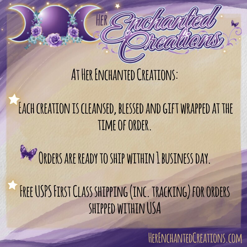 K&ouml;nnte beinhalten: Eine digitale Illustration eines zunehmenden Mondes mit einem lila und rosa Farbverlauf. Der Text "HER Enchanted Creations" ist in einer stilisierten Schriftart geschrieben. Der Text "AT HER ENCHANTED CREATIONS:" ist unter dem Logo geschrieben. Der Text "EACH CREATION IS CLEANSED, BLESSED AND GIFT WRAPPED AT THE TIME OF ORDER." ist unter dem Text "AT HER ENCHANTED CREATIONS:" geschrieben. Der Text "ORDERS ARE READY TO SHIP WITHIN 1 BUSINESS DAY." ist unter dem Text "EACH CREATION IS CLEANSED, BLESSED AND GIFT WRAPPED AT THE TIME OF ORDER." geschrieben. Der Text "FREE USPS FIRST CLASS SHIPPING (INC. TRACKING) FOR ORDERS SHIPPED WITHIN USA" ist unter dem Text "ORDERS ARE READY TO SHIP WITHIN 1 BUSINESS DAY." geschrieben. Der Text "HERENCHANTEDCREATIONS.COM" ist am unteren Rand des Bildes geschrieben.