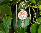 Thrive Crystal Plant Stake, Indoor Garden Clear Quartz Copper Wire decor for Gardeners, Houseplant Lovers and Herbalists, Hoya Accent Stake