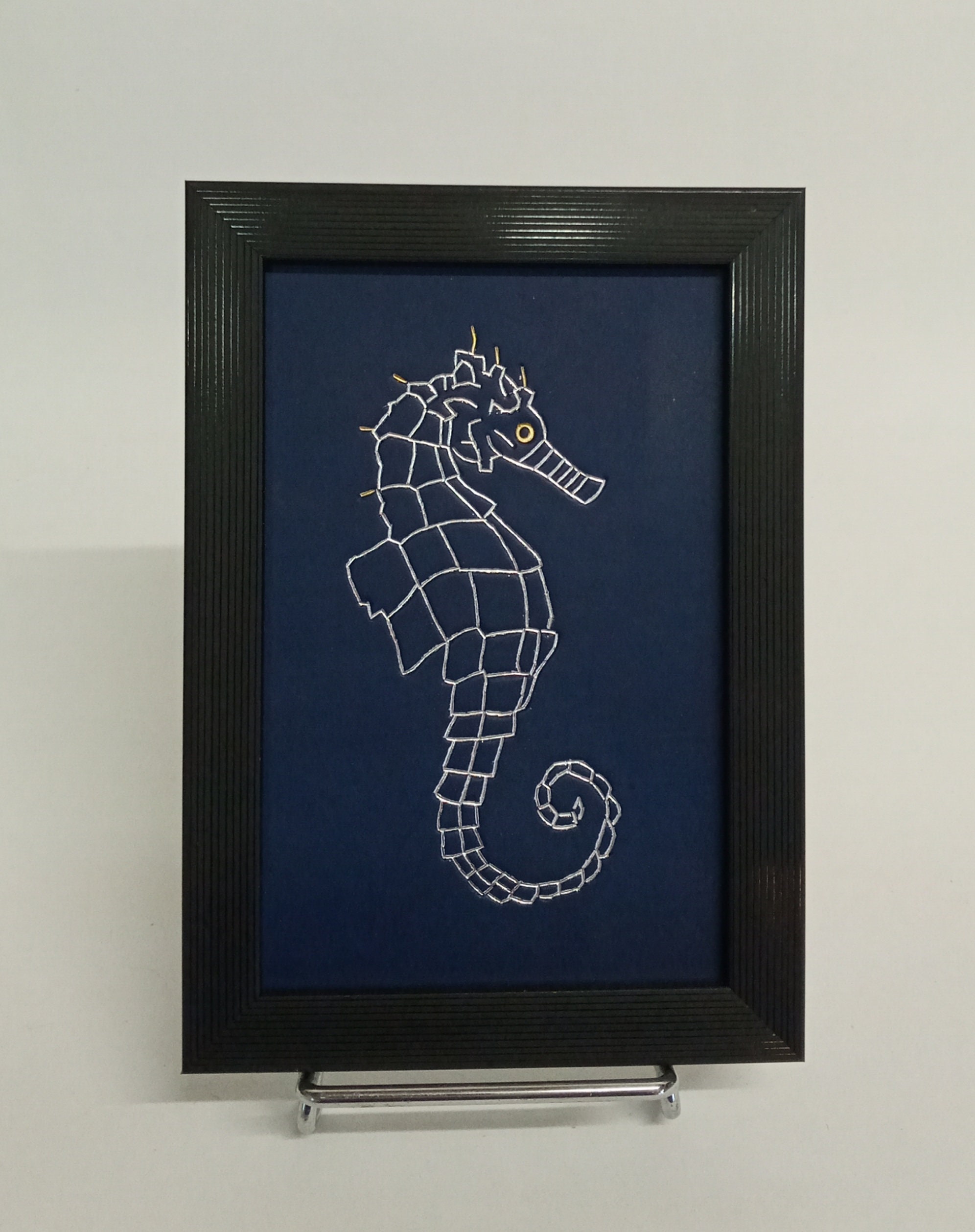 Tableau en Cuir Doré à Chaud, L'hippocampe