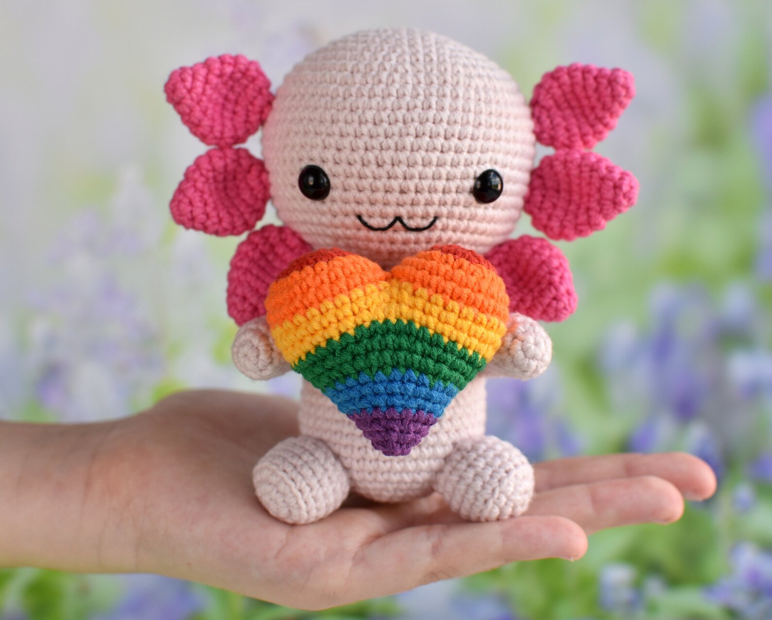 Axolotl Peluche Avec Le C ur Au Crochet Arc en ciel Axolotl Etsy