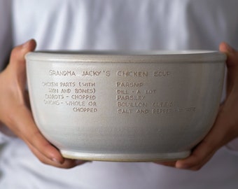 Ciotola per mescolare con ricette di famiglia più lunghe - scritta in rilievo, scritta a mano sulla ciotola - regalo di cimelio personalizzato in ceramica fatta a mano