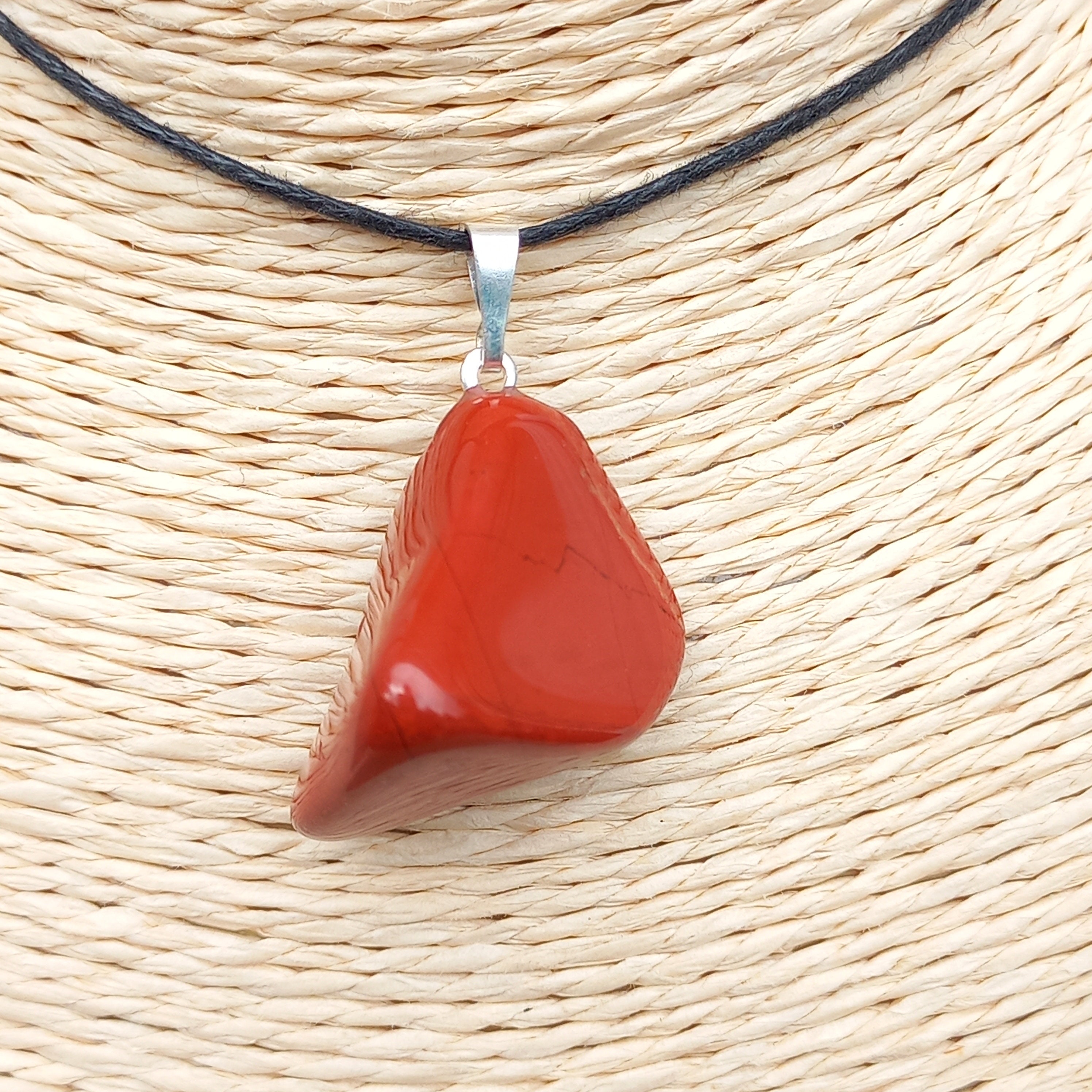 Pendentif En Jaspe Sanguin Naturel De 44,5 Carats - Monture Argent 925 - Pierre Minérale Authentique