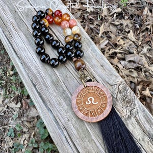 Leo Energy Car Charm - Zodiac Horoscope - " The Fearless Leo " July August Birthday - Crystal Healing Gemstones - Rear View Mirror Ornament imagen 1