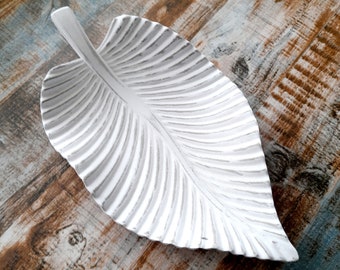 Large Wooden Carved Leaf Bowl - The Home & Hearts Shop - Rustic Tray  Wooden  Gift  Heart Decoration  Ornament