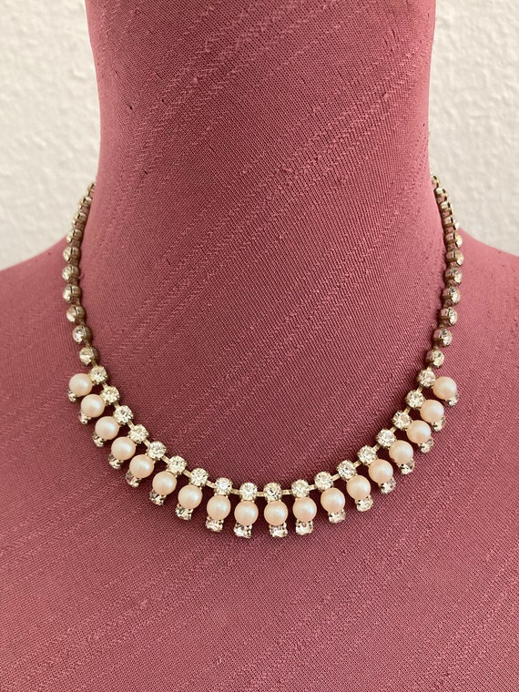 Collier vintage de perles et strass des années 198