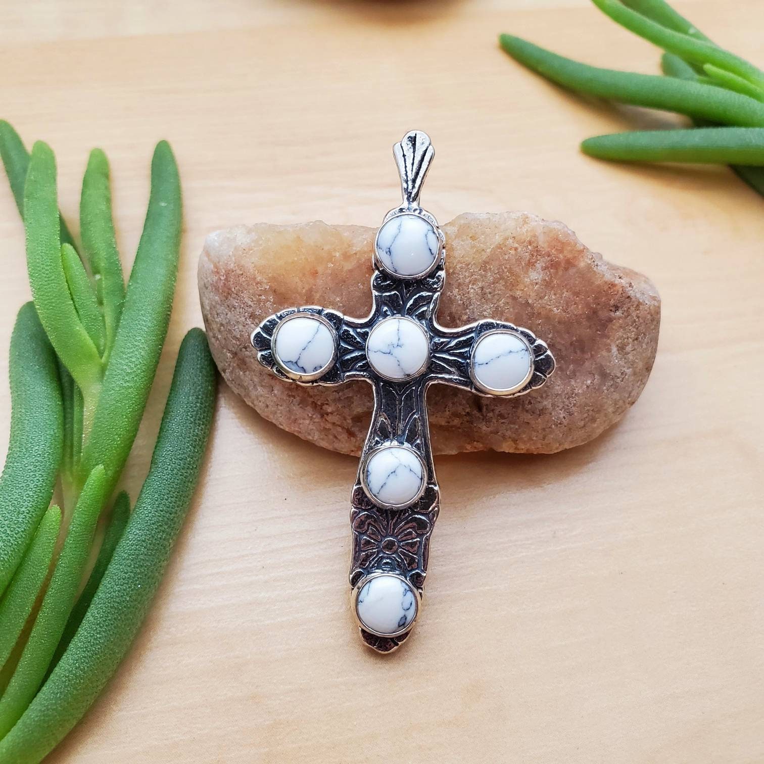 【待望の最新作】≪HARPO≫ SV925 Turquoise Cross Necklace n6359tq_a2.png