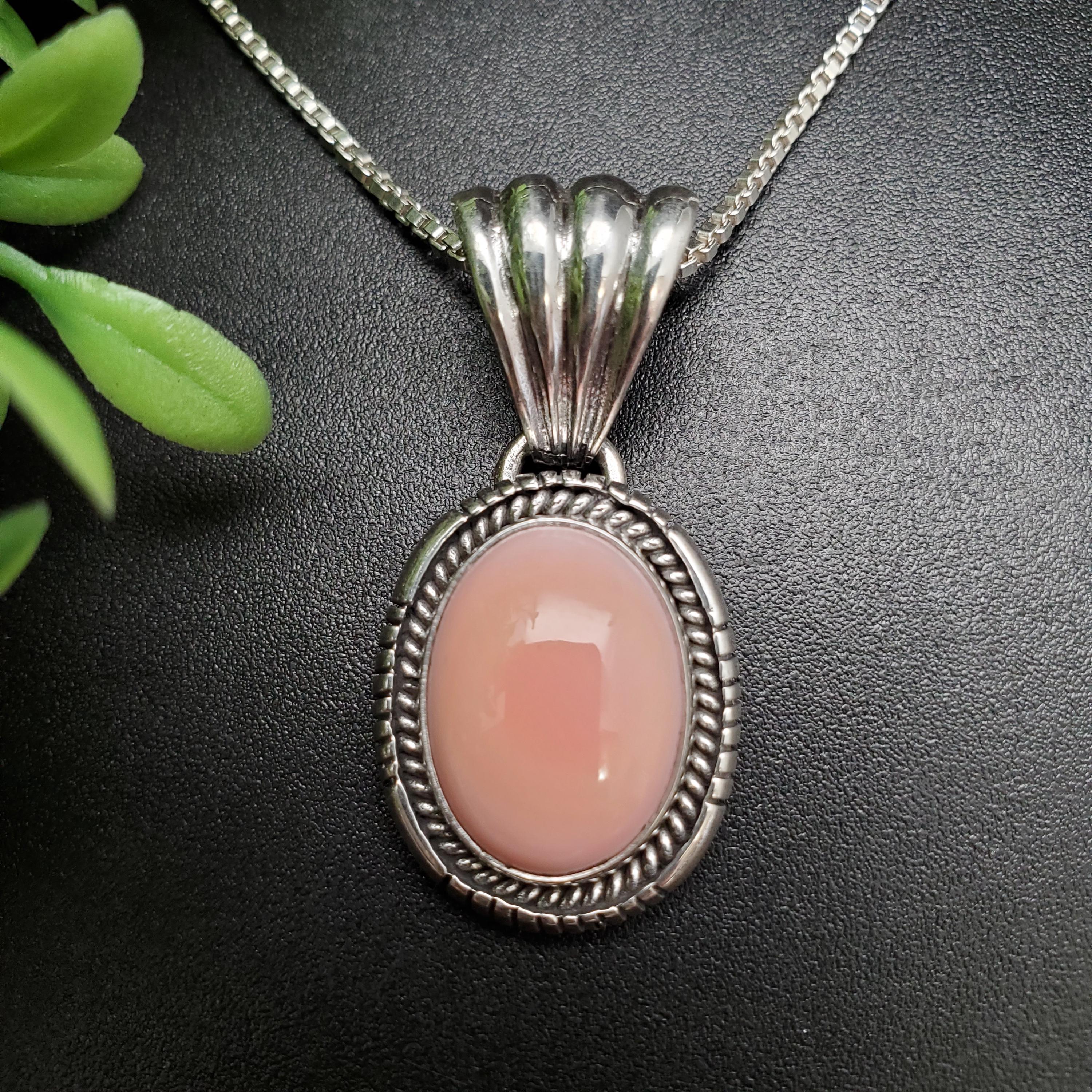 STN #86 | Lovely Pink Queen Conch Oval Necklace Pendant | Sterling