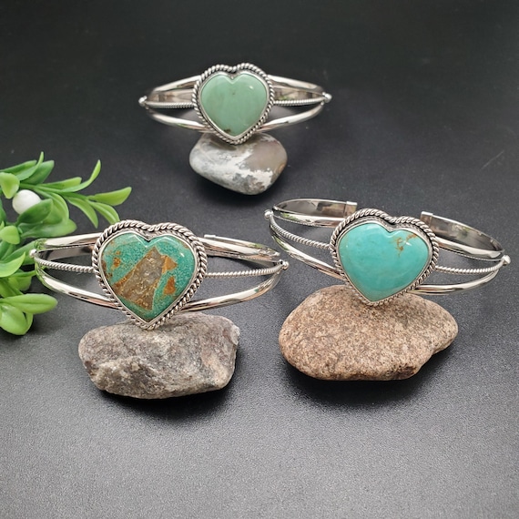 AAC #009 | ロイストン ターコイズ ハート ブレスレット カフ