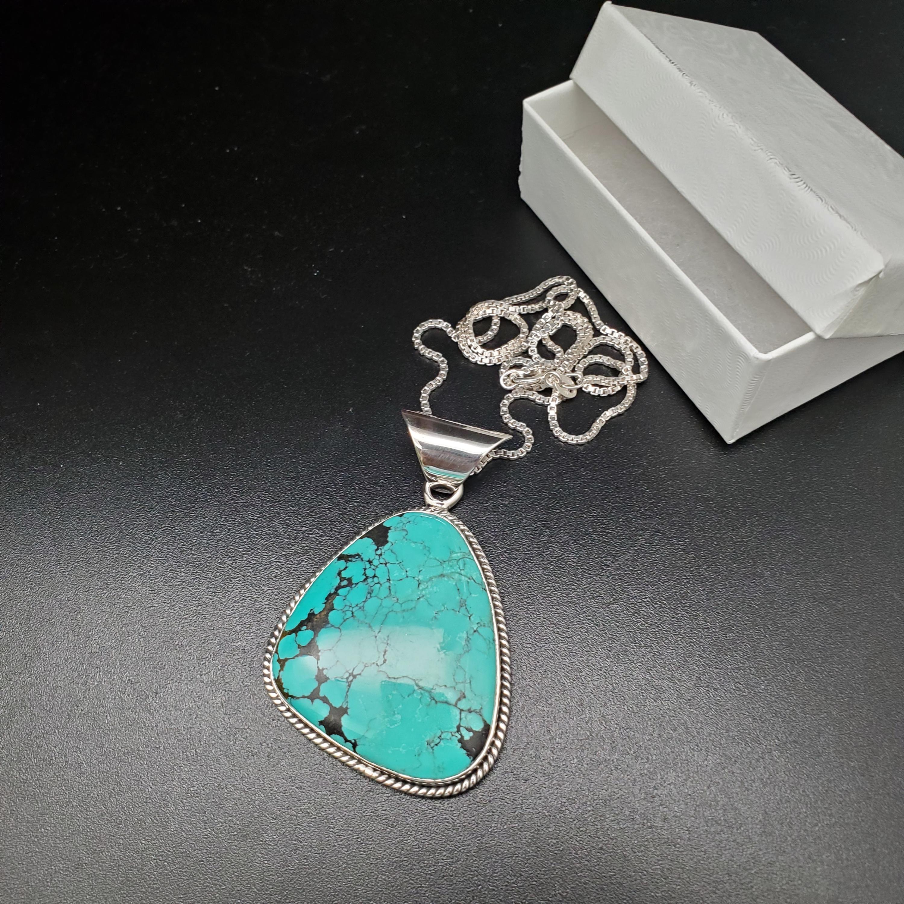 STN #14 | Free-formed Turquoise Necklace Pendant With Silver Chain ...