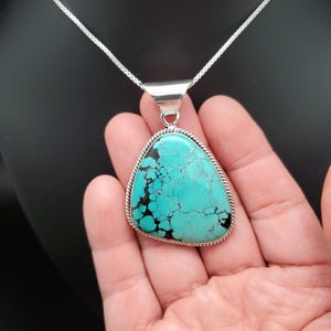 STN #14 | Free-formed Turquoise Necklace Pendant With Silver Chain ...