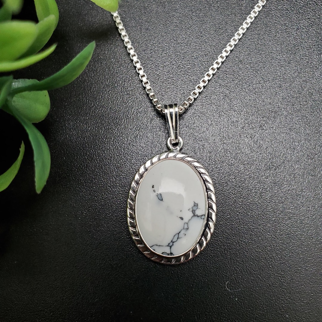 SoCute925 | ビッグホワイトバッファローターコイズネックレス