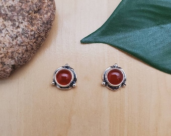 SoCute925 Kleine Roter Karneol Sterling Silber Ohrstecker | Roter Stein Ohrstecker 925 | Heilstein Beiträge | kleine Southwest Ohrstecker Made in USA