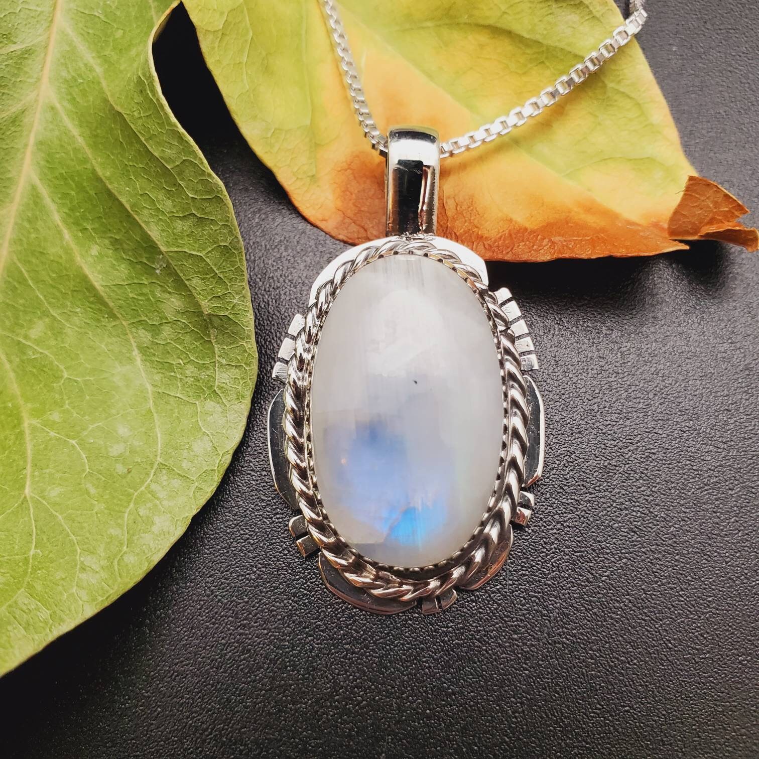 お*ん様 Llife STREAMLINE OVAL PENDANT LIDNM / Llife ONLINE STORE / Llife STREAMLINE OVAL PENDANT