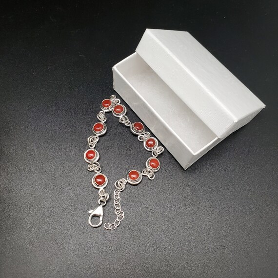 繊細なヒーリングカーネリアンブレスレット 7インチ（1インチチェーン