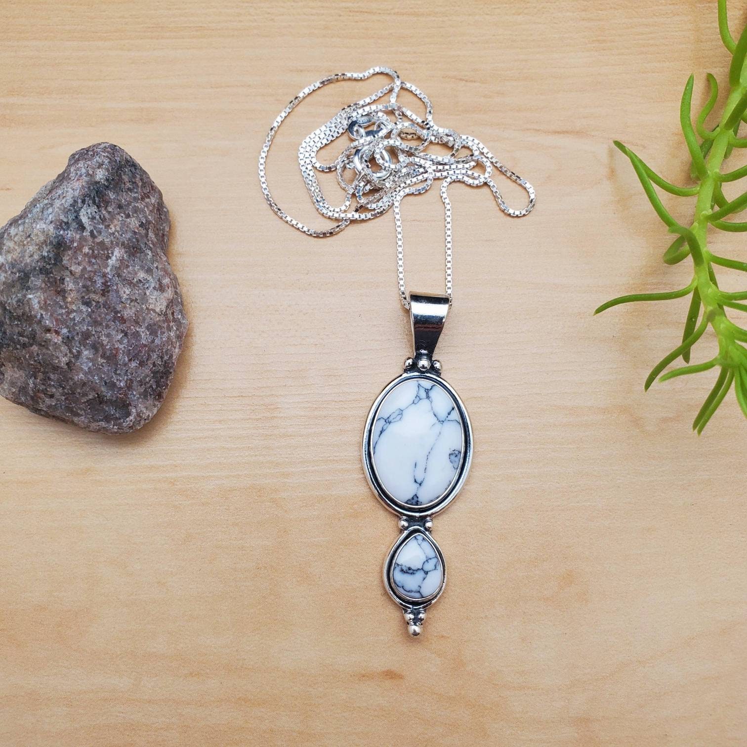 SoCute925 ホワイトバッファローターコイズペンダント | スターリング