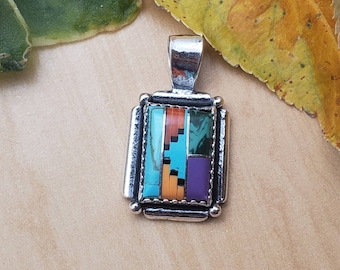 Colgante con incrustaciones de colores SoCute925 / Colgante de plata de ley / Colgante rectangular con incrustaciones del suroeste / Joyería del suroeste / Hecho en EE. UU.