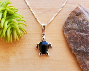 SoCute925 Zierliche schwarze Meeresschildkröten-Halsketten-Anhänger mit silberner Box-Kettenhalskette 18 "925 | Sterling Silber Onyx Schmuck | Schildkröten-Halskette