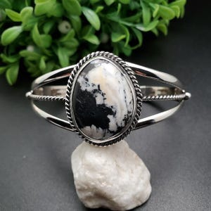 STN #C251 / Brazalete de turquesa de búfalo blanco / Pulsera de turquesa blanca de plata esterlina / Pulsera de piedra de búfalo de plata / Regalo para ella