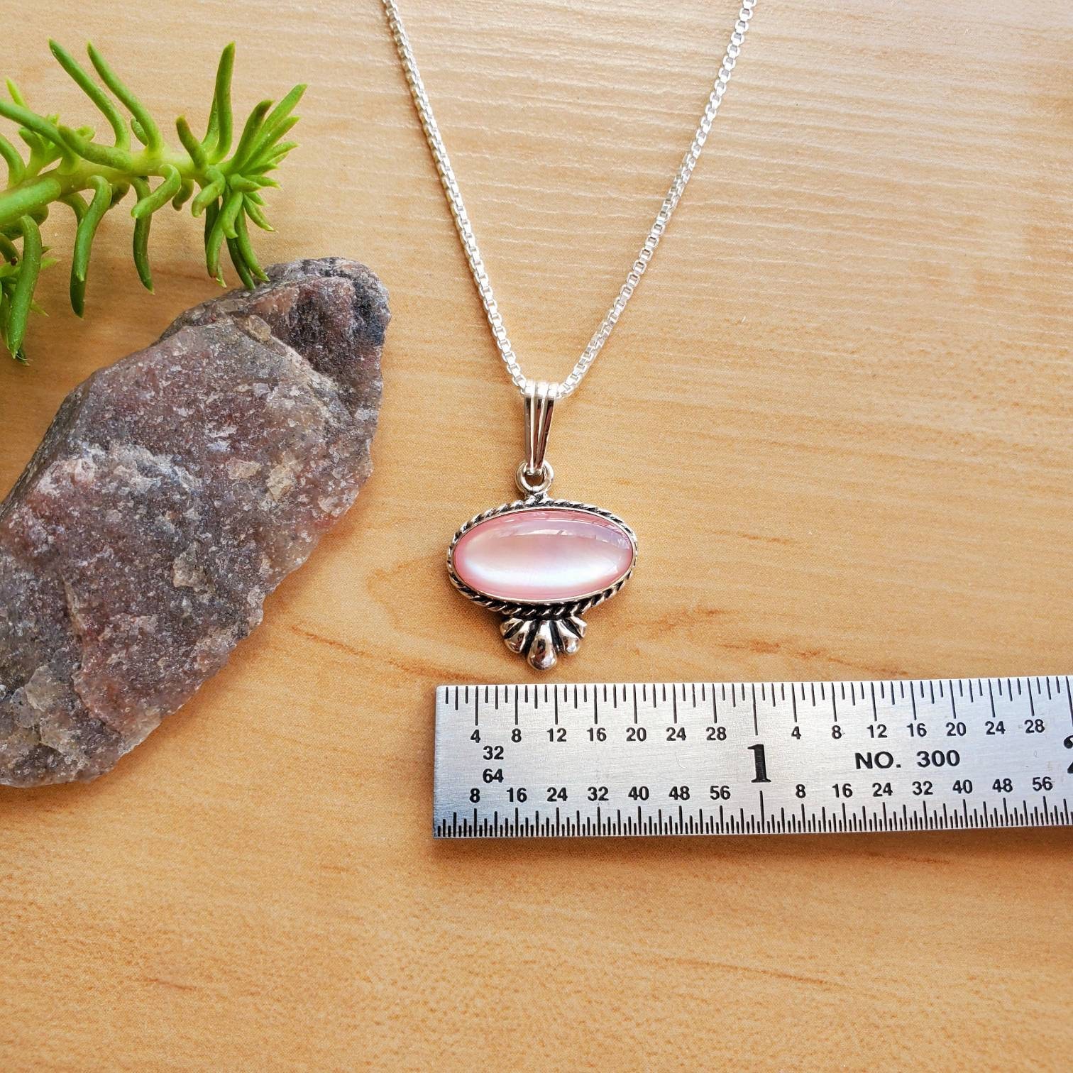 [ReinSein]ACC★Antique mother of pearl pick necklace il_fullxfull.2481285953_nft0.jpg