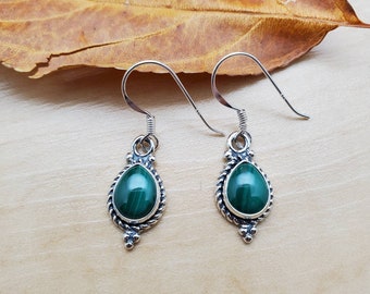 Boucles D'oreilles Dormeuses En Malachite Véritable Et Acier Chirurgical - Hauteur 3,2 Cm - Neuf Avec étiquettes