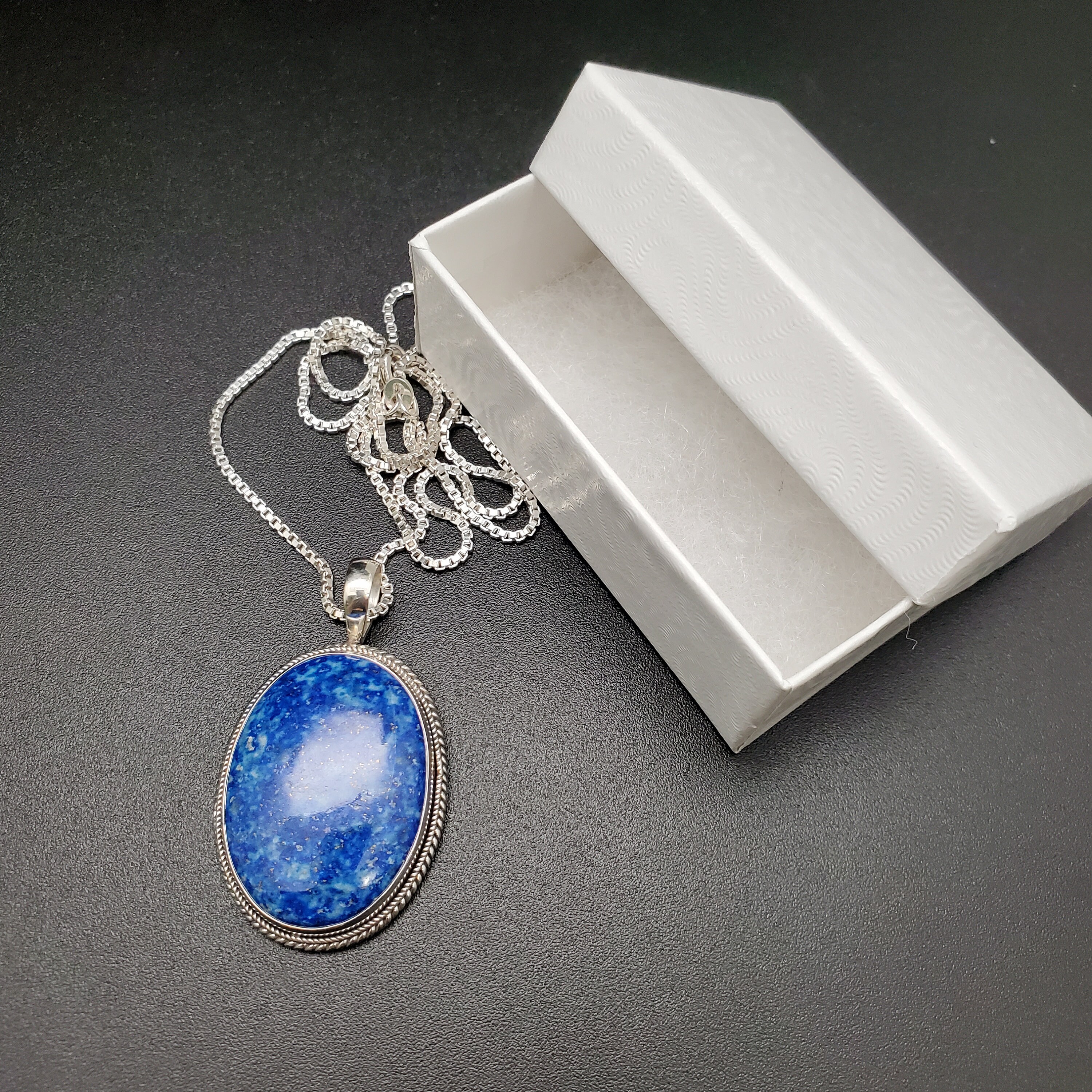 STN #29 | オーバル 18 x 25 mm ラピスラズリ ネックレス ペンダント