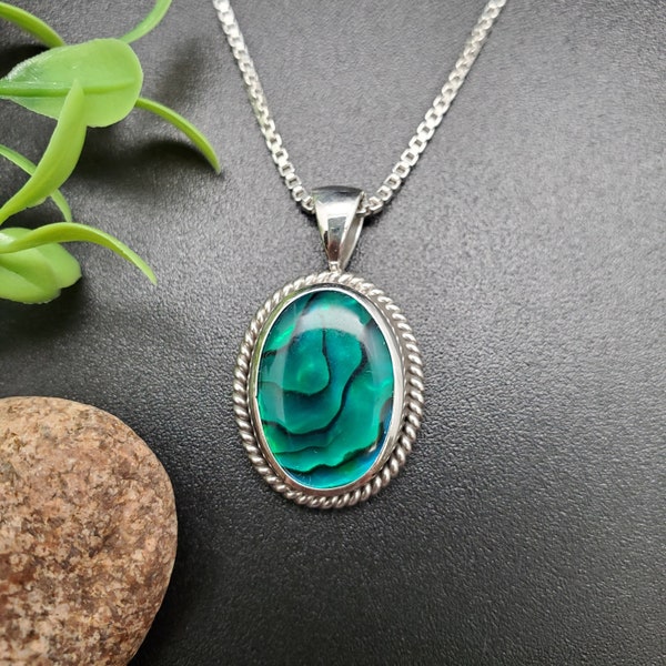 STN #40 Rare Oval 13x18mm Green Abalone Shell Necklace Pendant With Silver Chain | Sterling Silver Green Paua Shell Pendant | Red Abalone