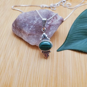 SoCute925 Dainty Green Malachite Necklace Pendant With Silver Box Chain Necklace 18 Inches | Sterling Silver Malachite Southwestern Necklace